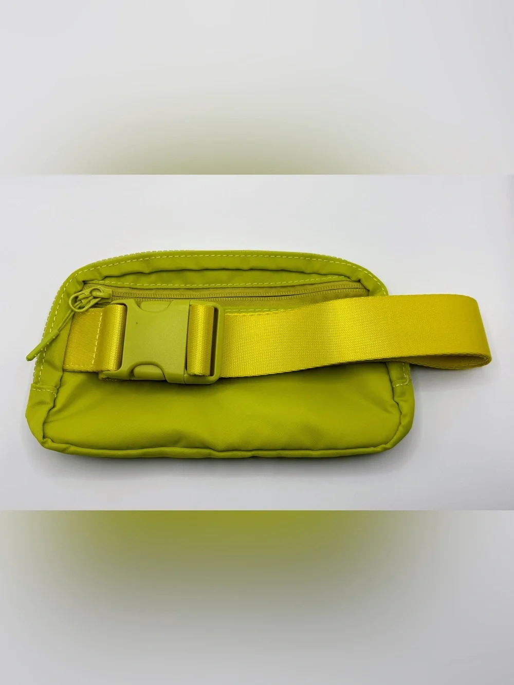NWOT lululemon Everywhere Belt Bag 1L Yellow Serpentine